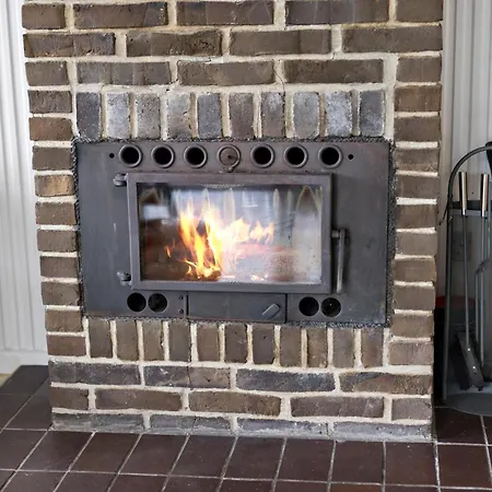 3 Bedroom Pet Friendly In *