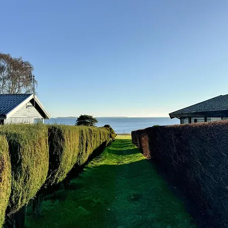 3 Bedroom Pet Friendly In Fåborg