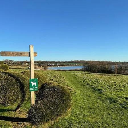 Σπίτι διακοπών 3 Bedroom Pet Friendly In