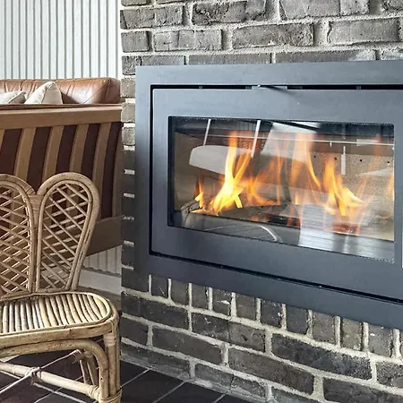 3 Bedroom Pet Friendly In *